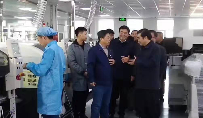 市长丁绣峰一行参观平升电子“智能制造中心”